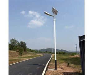 定西路边太阳能路灯安装